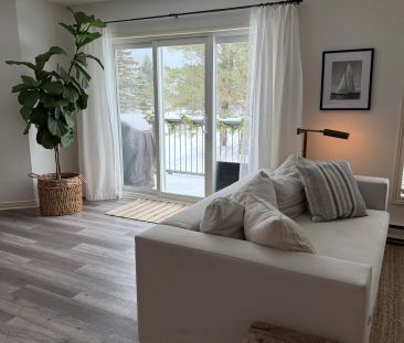 378 Mariners Way #9 - Photo 2