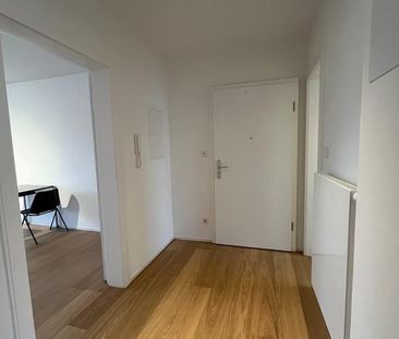 Studio-WHG (möbliert) mit Stadtblick - Photo 1