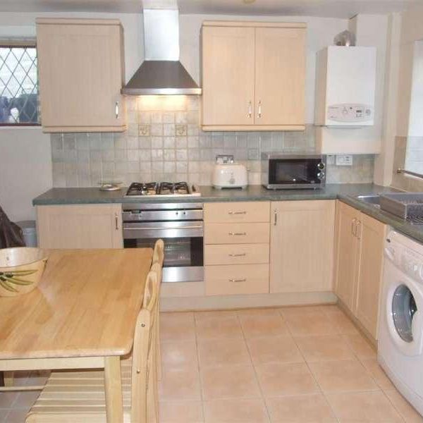 Rochdale Old Road, BL9 - Photo 1