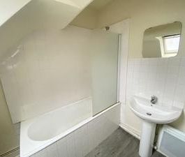 Location - Appartement T5 St Félix - St Donatien - Photo 2