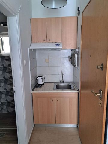 Studio/Γκαρσονιέρα για ενοικίαση Αγία Τριάδα (Φάληρο - Ιπποκράτειο) - Φωτογραφία 4