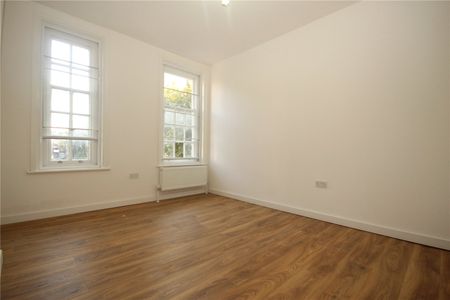 Streatham High Road, London, SW16 1DA - Photo 4