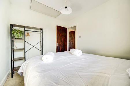 2 bedroom detached house to rent - Photo 4