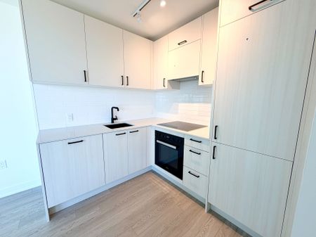 For Lease - 1 Quarrington Lane Unit# 1812, Toronto, Ontario - Photo 4