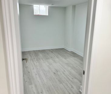 For Lease - 1 Goodview Drive, Brampton, Ontario - Photo 6