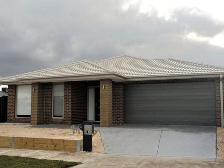 23 Cooney Circuit, KALKALLO - Photo 2