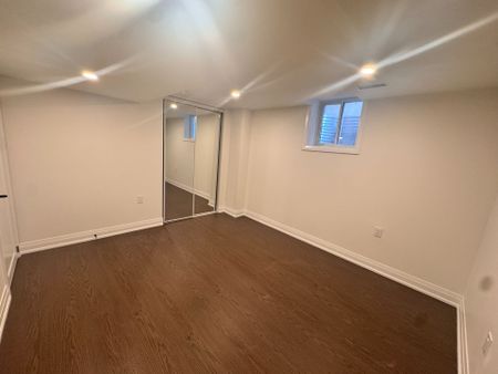 For Lease - 14 Berton Boulevard, Halton Hills, Ontario - Photo 4