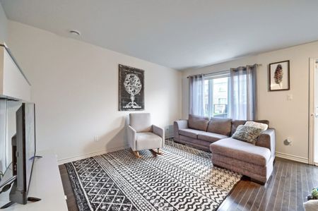 Maison à étages à louer - Brossard (Noms de rues (L)) Maison à étages à louer - Brossard (Noms de rues (L)) - Photo 2