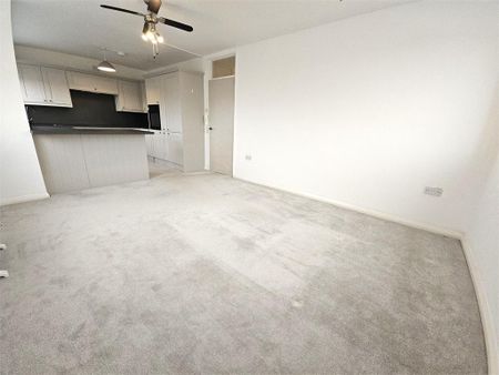 2 bedroom apartment to rent - Photo 2