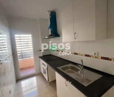 Piso en alquiler en Calle Carmen, 12 - Foto 1