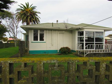 26 McGuire Street, Hawera - Photo 2