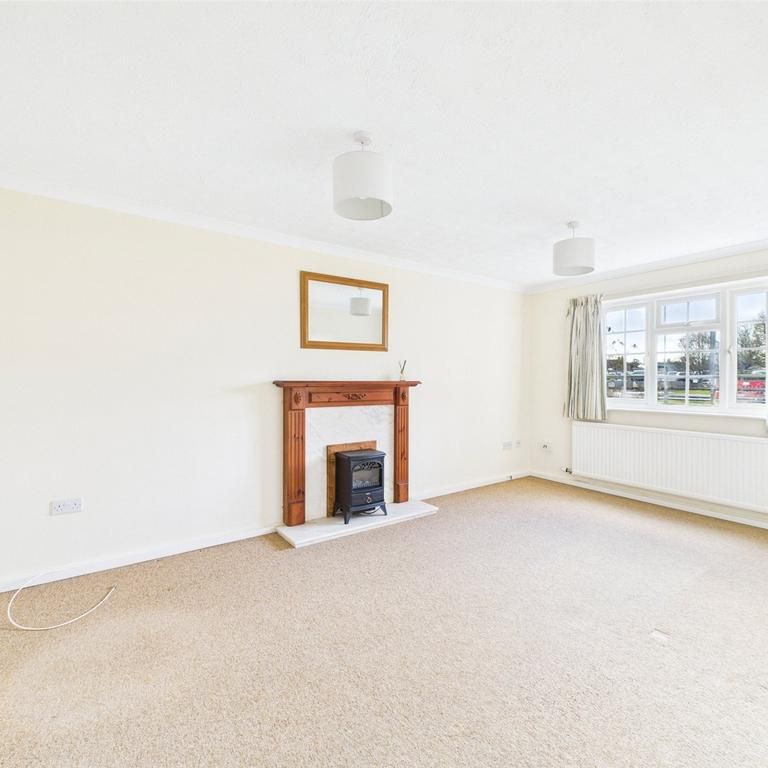 2 bedroom maisonette to rent - Photo 1