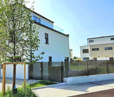 Mietkauf: Exklusive große Doppelhaushälfte auf Eckgrundstück - Mode... - Foto 2