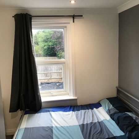 Withermoor Road, Bournemouth - Photo 3