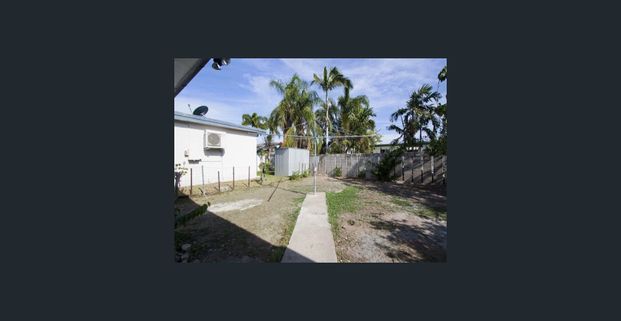 Your Home on Hall! - Photo 1