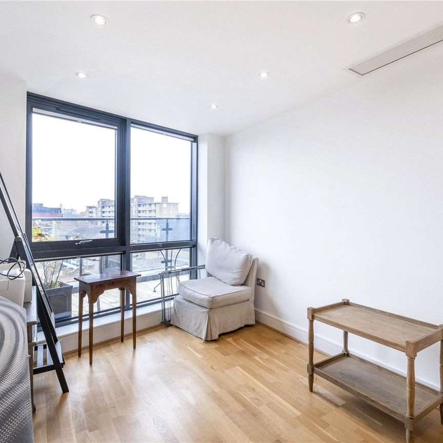 Southwark Bridge Road, London, SE1 0BQ - Photo 1