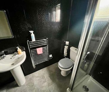 Shields Road, Gateshead, NE10 - Photo 5