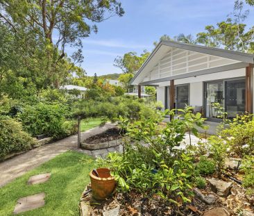 Unique Sunfilled Granny Flat with Garden – 3 months Lease / Fully F... - Photo 5