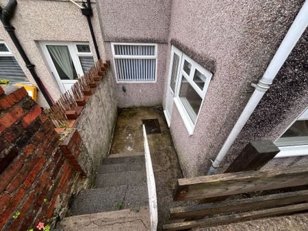 Waun Wen Road, Mayhill, Swansea SA1 6FQ - Photo 3