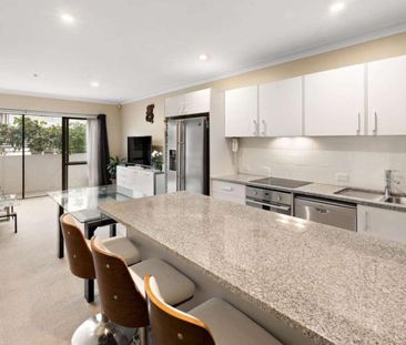 Spacious townhouse/apartment - Photo 5