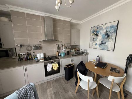 1 bedroom flat to rent - Photo 4