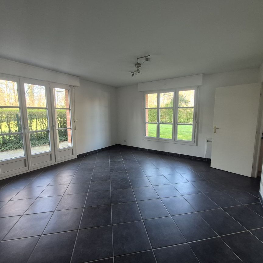 Location Appartement 3 pièces 71m² LAMBERSART 59130 - Photo 1