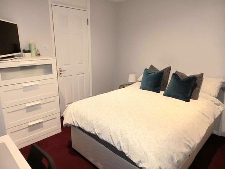 Double Room in Woolwich, London - Photo 4