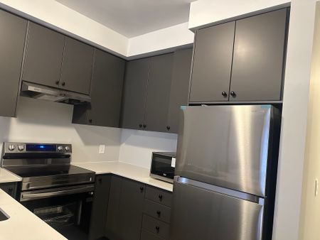 For Lease - 10 SOUTH CREEK Drive Unit# 14, Kitchener, Ontario - Photo 3