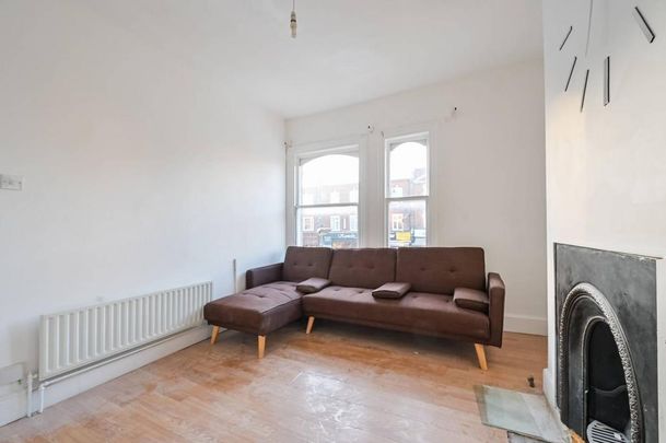 5 bedroom flat to rent - Photo 1