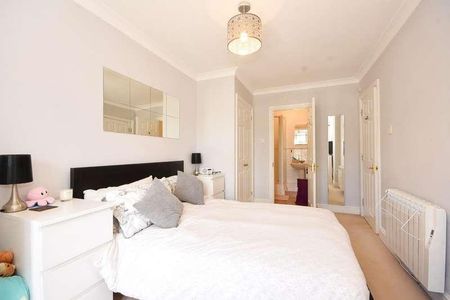 Hermitage House, Stansted, CM24 - Photo 4