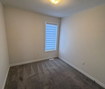 For Lease - 7 Arcola Street, Brampton, Ontario - Photo 2