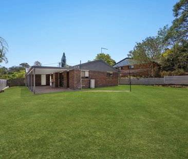 “Charming Family Home with Spacious Backyard and Entertaining Area” - Photo 4