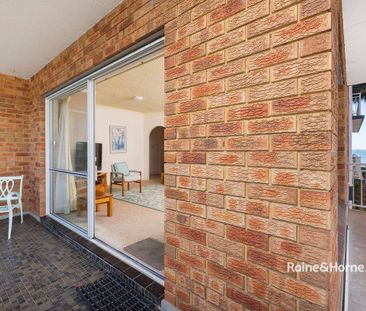 Fully furnished water front living - Photo 1