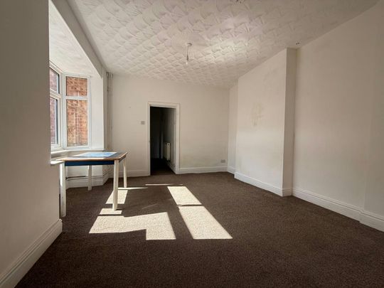 Detached house to rent on - Photo 1