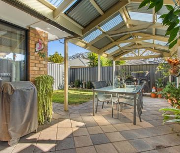 Charming Family Home - Photo 5