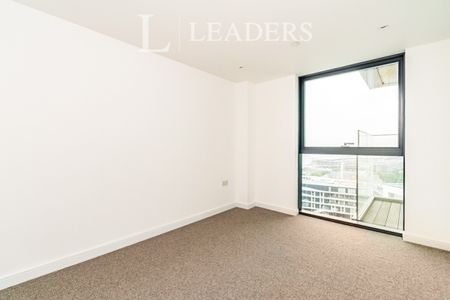 3 bedroom apartment to rent The Moresby Tower, Ocean Way, Southampton, SO14 - Photo 5