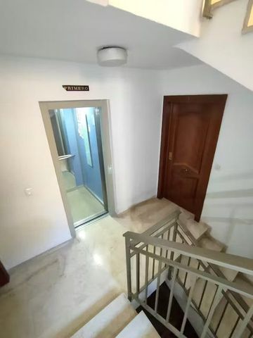 Avenida de Barcelona, Málaga, Andalusia 29009 - Photo 3