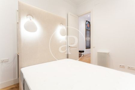 Apartment for rent in Eixample Dreta - Photo 4