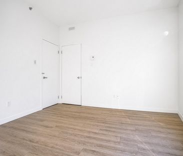 2 Bed , 2 Bath - Photo 4