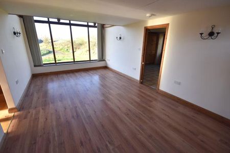 3 bedroom detached house to rent - Photo 2