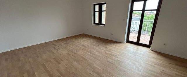 Erstbezug nach Sanierung - Geräumige 2- Zimmer Maisonette-Wohnung mit EBK und Balkon zu vermieten! - Photo 1