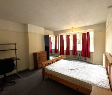 Victoria Park Road, Clarendon Park, Leicester, LE2 - Photo 4