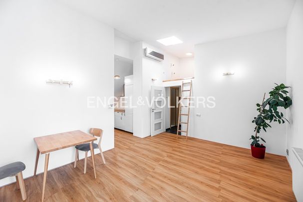 Apartment for rent, 3+kk - 2 bedrooms, 75m - Photo 1