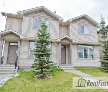 3 Bedroom Duplex for Rent, Great Location! (Available June 1st) | C... - Photo 1