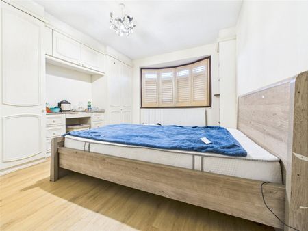 Argyle Avenue, Hounslow, Middlesex, TW3 - Photo 4