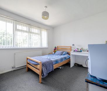 4 bedroom detached house to rent - Photo 6