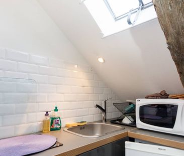 Logement à Paris, Location meublée - Photo 6