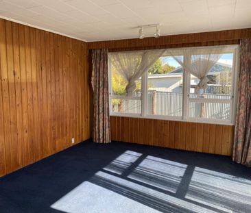 Great Family Home in Stoke - Photo 3