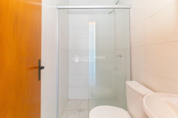 Casa com 2 quartos e 54m² para alugar em Restinga, Porto Alegre. - Photo 1