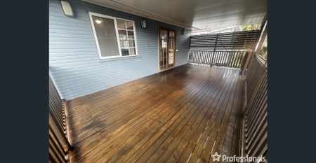 Charming Family Home in a Great Location! - Photo 5